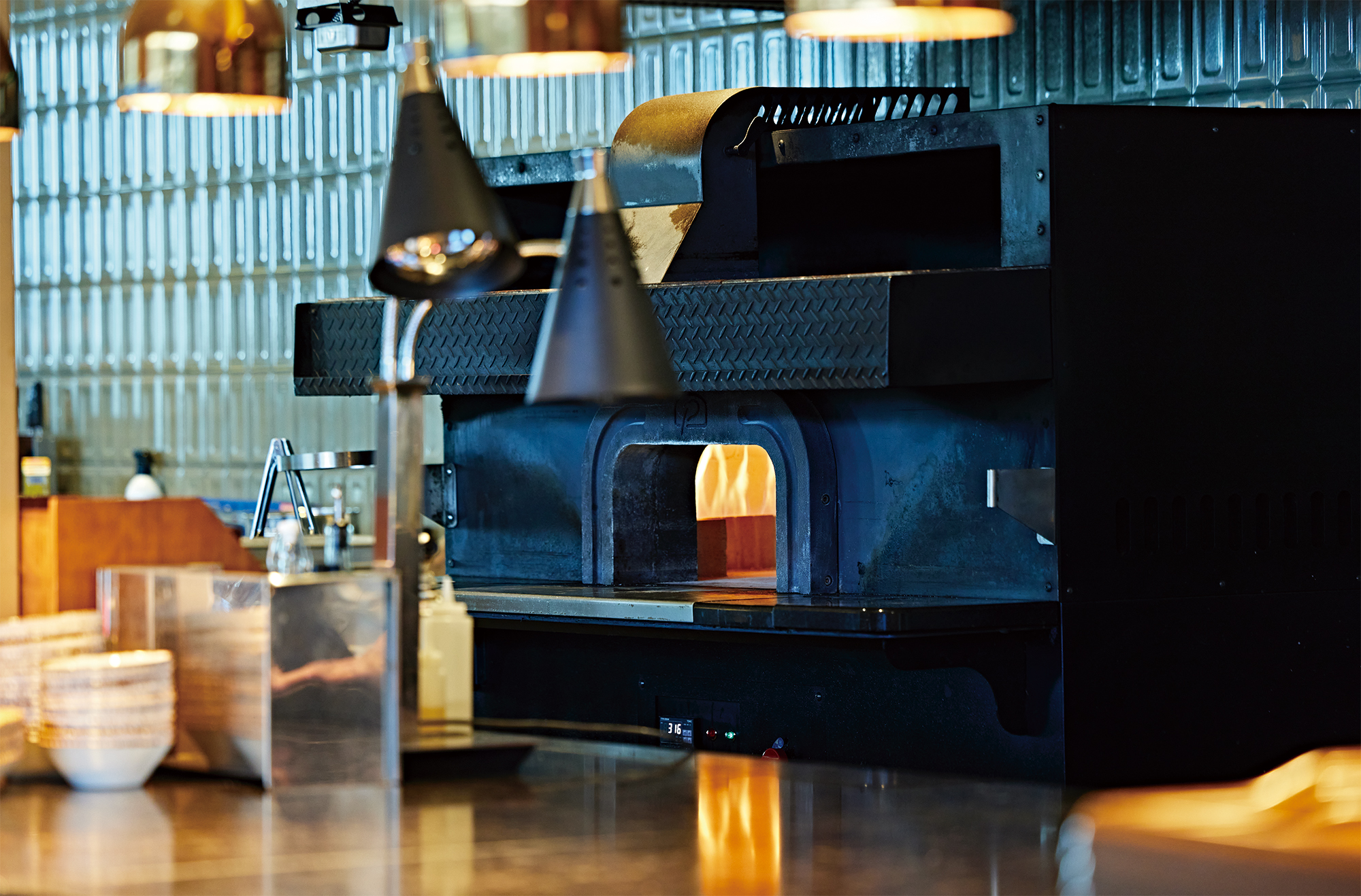東京・新宿　HOTEL GROOVE SHINJUKU, A PARKROYAL Hotelの石窯