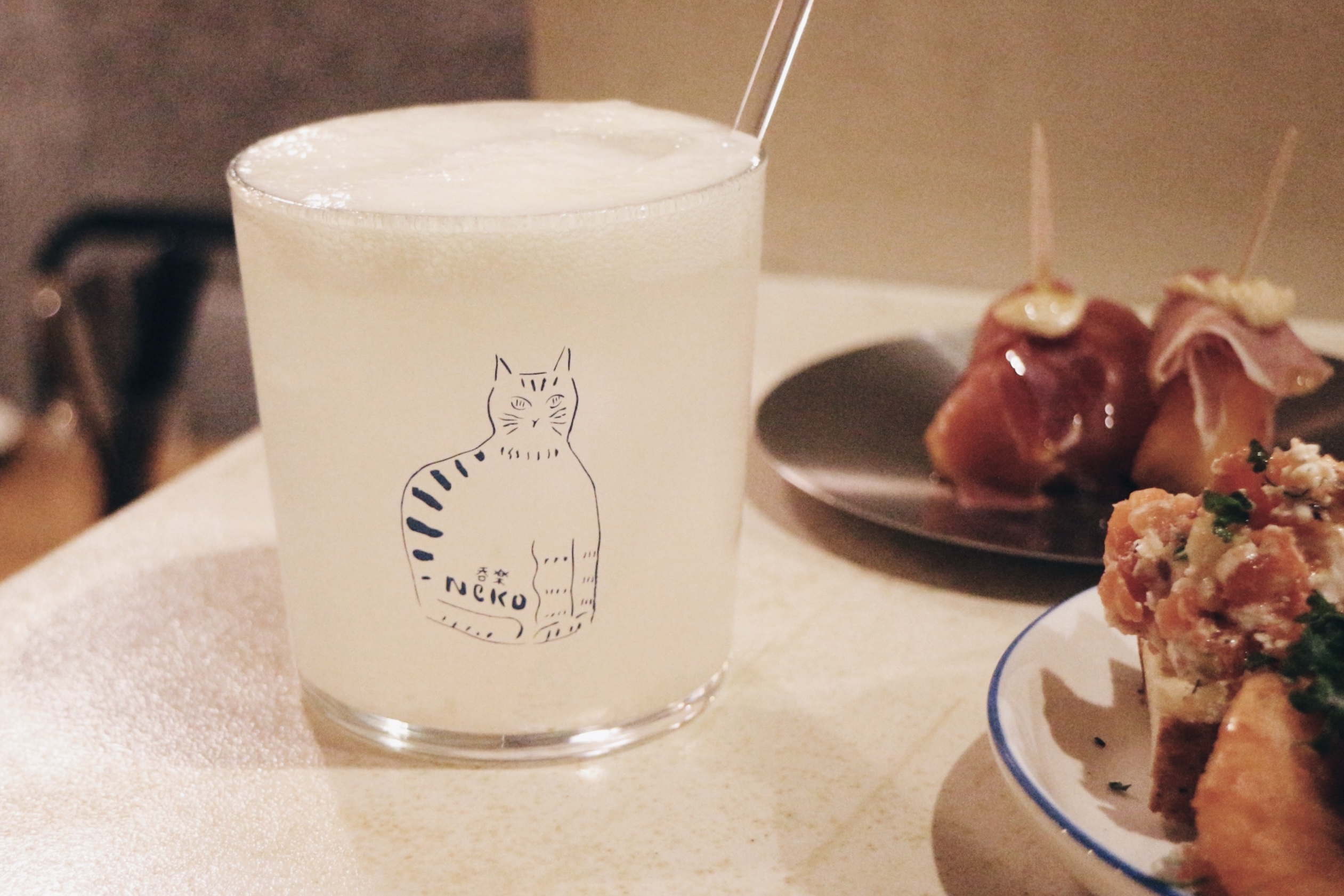 吉祥寺の隠れ家ネオ居酒屋 「呑楽Neko」