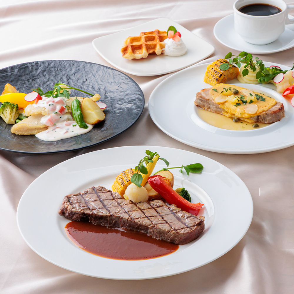 神戸三宮東急REIホテル　FINE DINING & LOUNGE TORIKO　3種のメイン料理が食べ放題の「初夏のランチコース」
